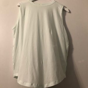 Lululemon workout muscle tank